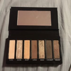 Younique Moodstruck Addiction 1 palette.